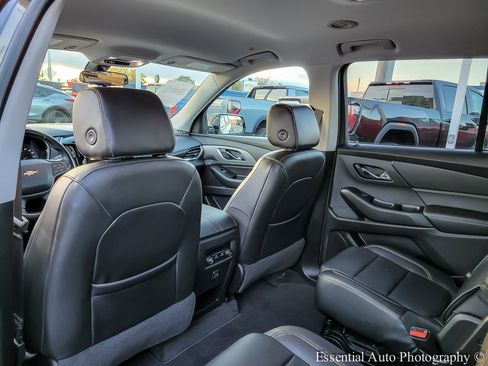 Certified 2019 Chevrolet Traverse LT image 12