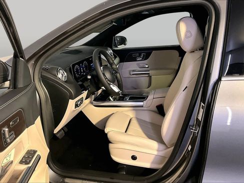 New 2026 Mercedes-Benz GLA 250 4MATIC image 13