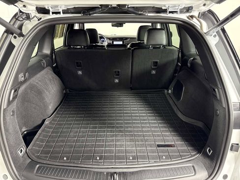 Used 2022 Jeep Grand Cherokee Trailhawk w/ Luxury Tech Group III image 36