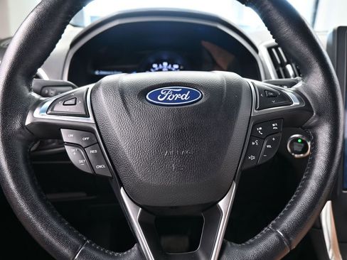 Used 2022 Ford Edge Titanium image 27