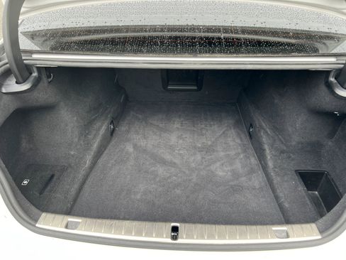 Used 2022 BMW 740i image 19