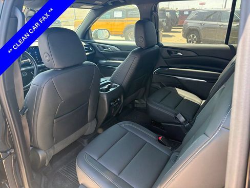 Used 2024 Chevrolet Traverse LT w/ LPO, Floor Liner Package AWD/4WD image 6