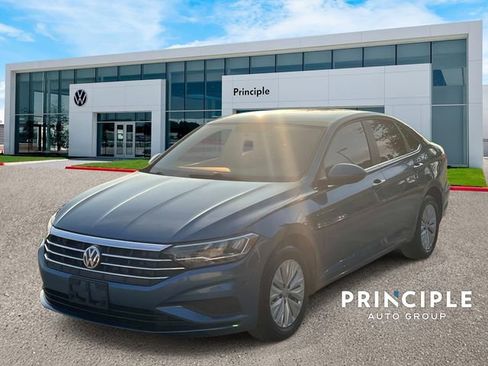 Used 2020 Volkswagen Jetta S w/ Driver Assistance Package FWD image 1