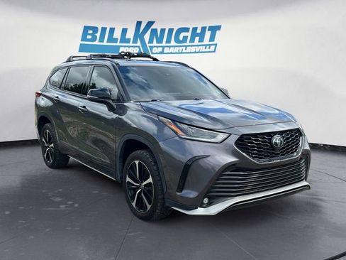 Used 2022 Toyota Highlander XSE image 7