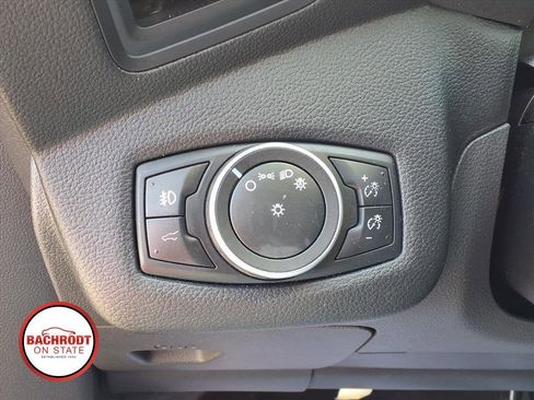 Used 2019 Ford Escape SE FWD image 17