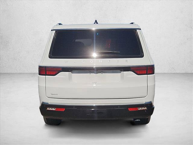 Used 2025 Jeep Wagoneer L 4WD w/ HD Trailer Tow Package image 8