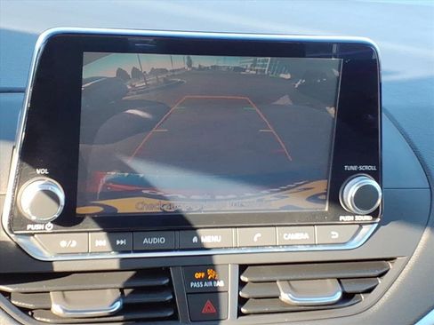 Used 2022 Nissan Altima 2.5 SV image 19