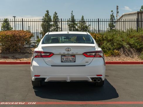 Certified 2024 Toyota Camry SE FWD image 9
