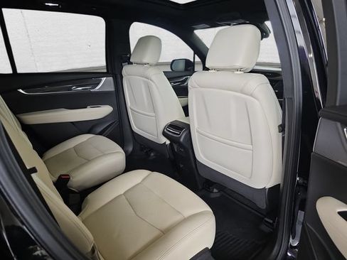 Certified 2023 Cadillac XT6 Sport w/ LPO, ONYX Package AWD/4WD image 11