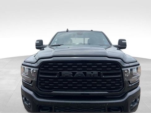 Used 2024 RAM 2500 Big Horn w/ Night Edition AWD/4WD image 15