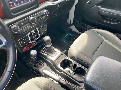 Used 2020 Jeep Wrangler Unlimited Rubicon AWD/4WD image 24