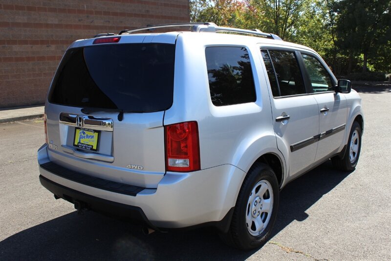 Used 2010 Honda Pilot LX image 4