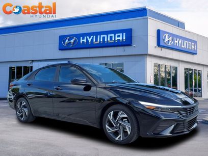 Used 2025 Hyundai Elantra Sport w/ Cargo Package