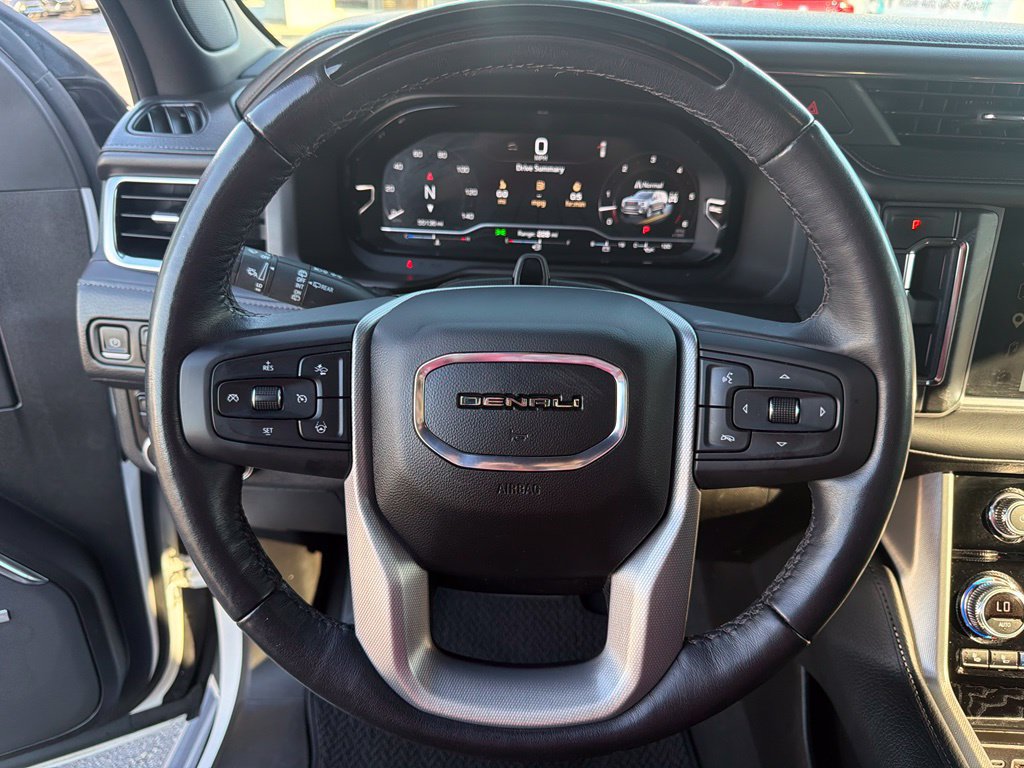 Used 2023 GMC Yukon XL Denali w/ Denali Reserve Package AWD/4WD image 33