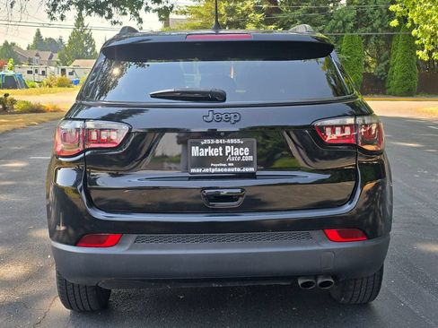 Used 2021 Jeep Compass Latitude FWD image 5