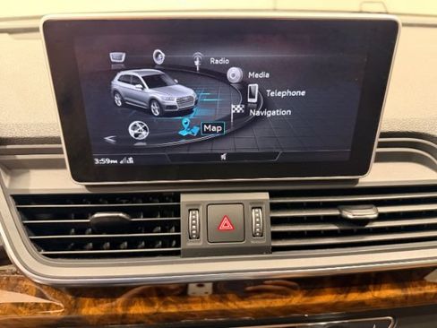 Used 2018 Audi Q5 Prestige w/ Prestige Package AWD/4WD image 24