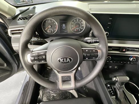 Used 2021 Kia K5 LXS image 11