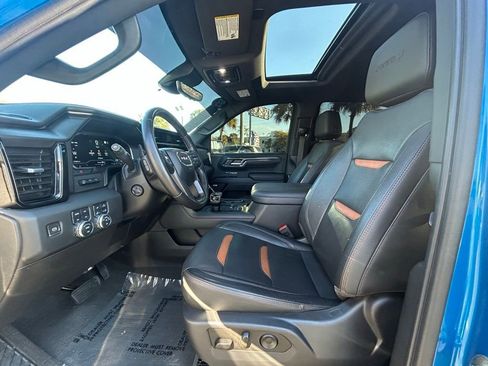 Used 2023 GMC Sierra 1500 AT4 w/ AT4 Premium Package AWD/4WD image 13