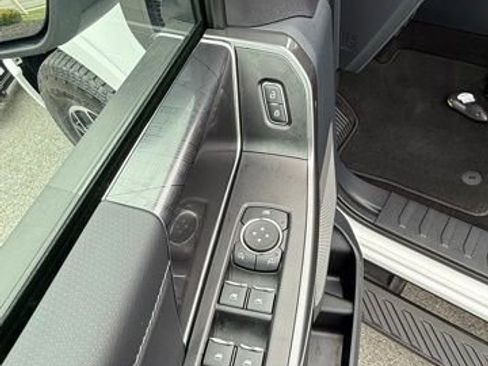 Used 2022 Ford F150 XLT w/ Equipment Group 302A High image 14