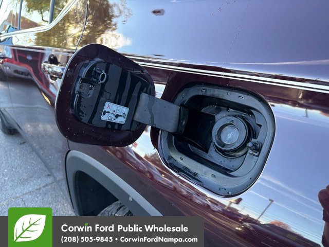 Used 2019 Chevrolet Traverse LT w/ LPO, Blackout Package AWD/4WD image 10
