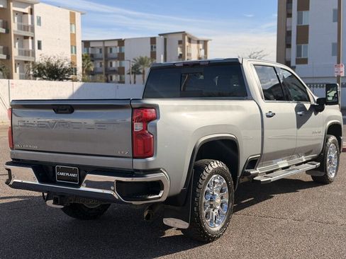 Used 2024 Chevrolet Silverado 3500 LTZ w/ LTZ Convenience Package image 3