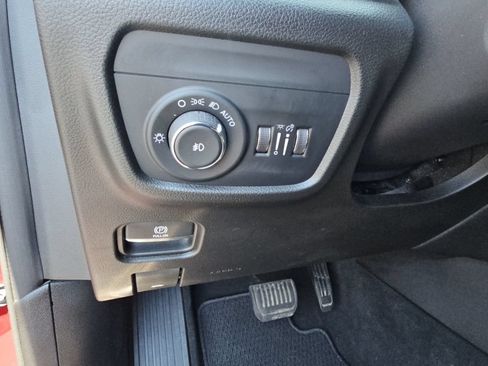 Used 2022 Jeep Grand Cherokee Summit w/ Adv Protech Group IV AWD/4WD image 22