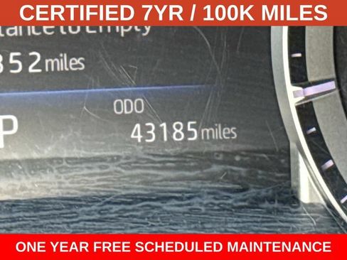Used 2022 Toyota Highlander XLE AWD/4WD image 29