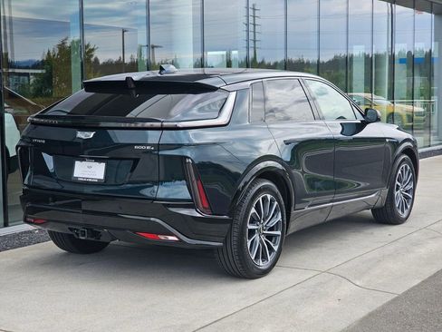 Used 2024 Cadillac Lyriq Sport AWD/4WD image 5