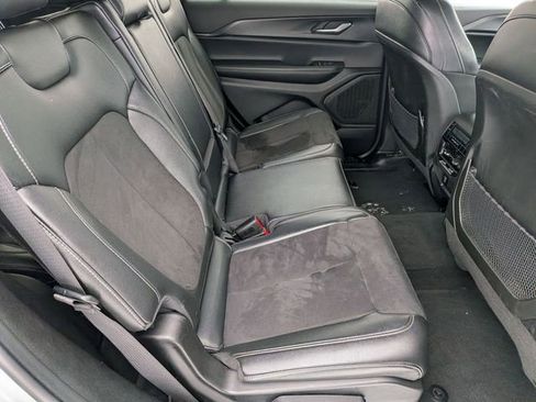 Certified 2024 Jeep Grand Cherokee L Altitude image 29