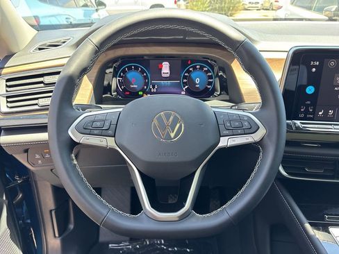 New 2026 Volkswagen Atlas SE FWD image 19