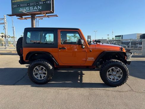 Used 2011 Jeep Wrangler Sport AWD/4WD image 7