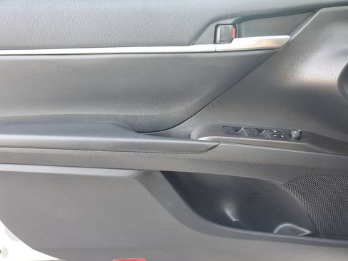 Certified 2023 Toyota Camry SE FWD image 18
