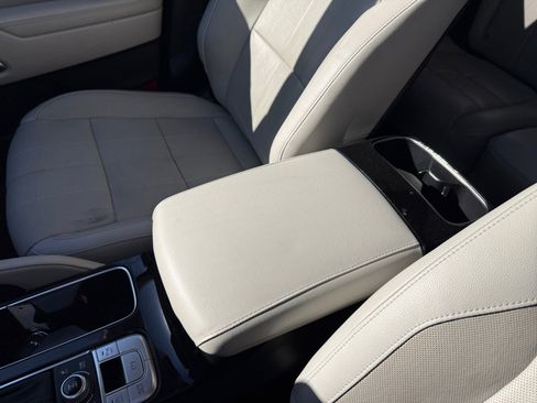 Used 2022 Kia Telluride EX w/ Towing Package image 14