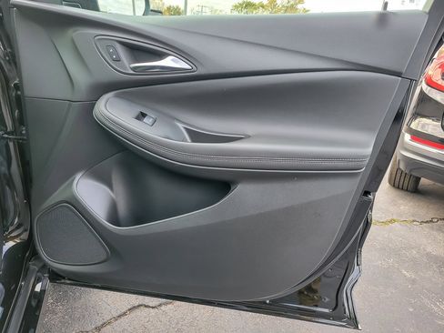 Used 2023 Buick Encore GX Select w/ Sport Touring Package image 21