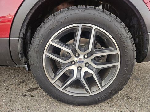 Used 2017 Ford Explorer Sport image 24