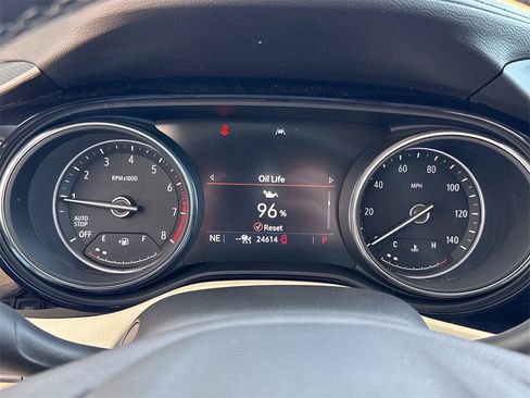 Used 2021 Buick Encore GX Essence w/ Advanced Technology Package image 27