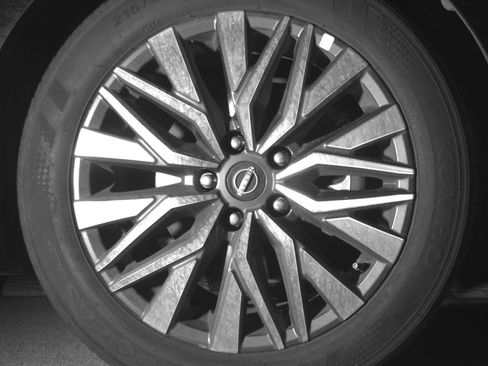 Used 2025 Nissan Altima 2.5 SV FWD image 16