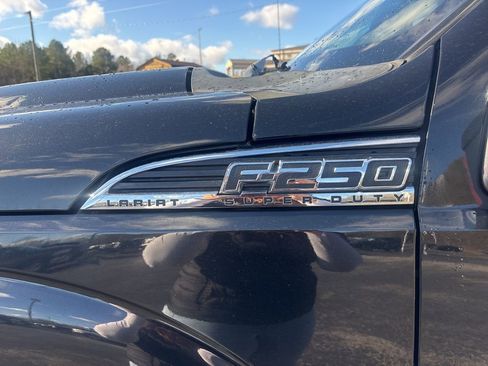 Used 2015 Ford F250 Lariat w/ Chrome Package image 11
