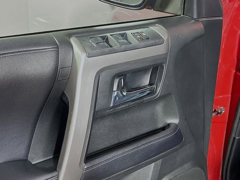 Used 2018 Toyota 4Runner SR5 RWD image 16