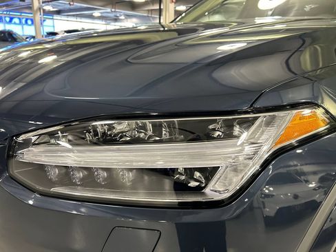 Used 2023 Volvo XC90 B6 Plus w/ Protection Package Premier AWD/4WD image 7