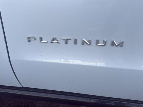 Used 2025 Ford Expedition Max Platinum image 21