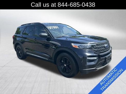 Used 2022 Ford Explorer XLT w/ Equipment Group 202A RWD image 3