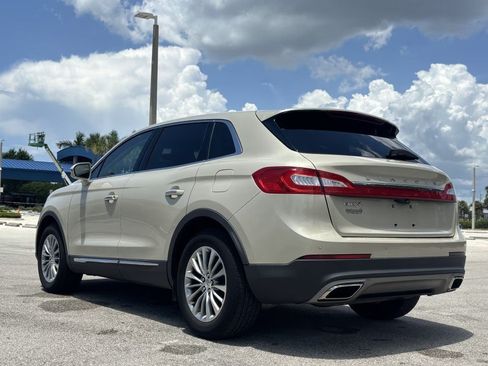 Used 2016 Lincoln MKX Select w/ Select Plus Package FWD image 5