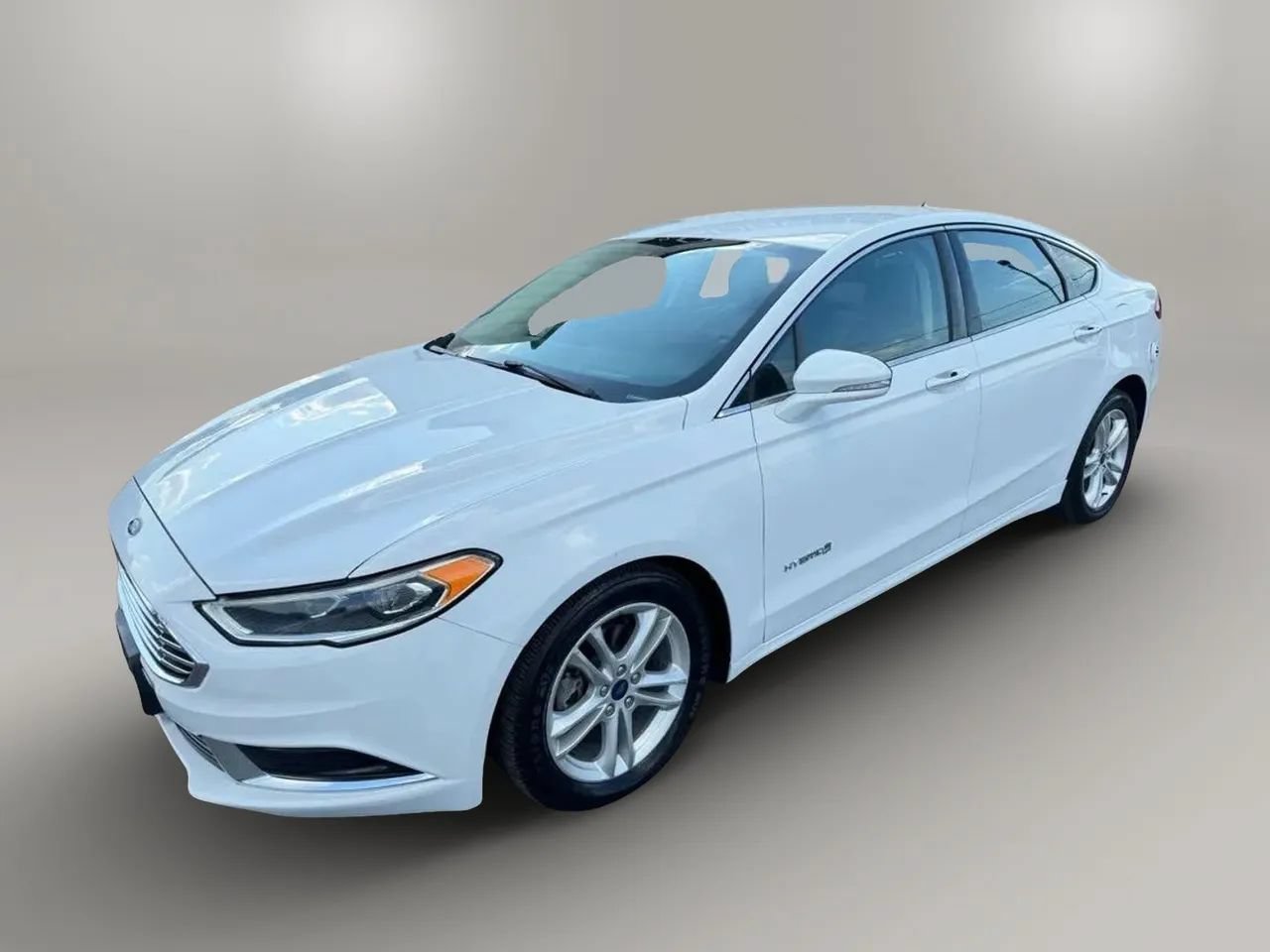 Used 2019 Ford Fusion SE FWD image 10