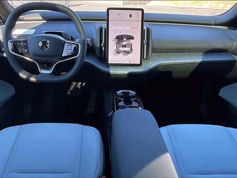 New 2025 Volvo EX30 Ultra w/ Protection Package Premier image 7