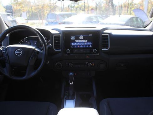 Used 2023 Nissan Frontier SV w/ SV Convenience Package image 30