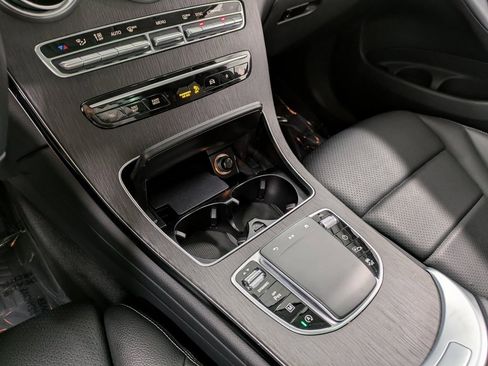 Used 2021 Mercedes-Benz GLC 300 4MATIC image 14