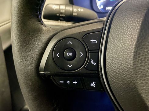 Used 2023 Toyota RAV4 Limited image 23