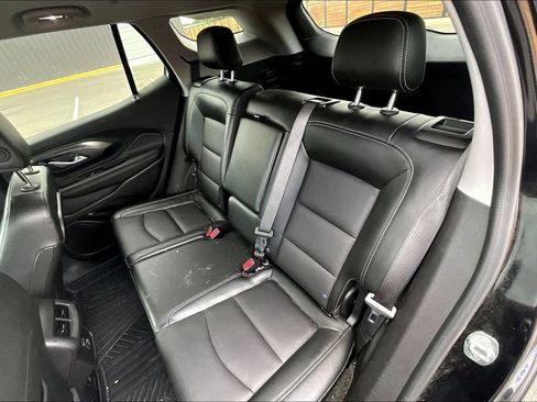 Used 2024 GMC Terrain SLT AWD/4WD image 18