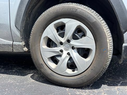 Used 2023 Toyota RAV4 LE FWD image 7
